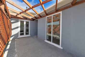 10 Pembroke Street, Westown