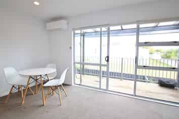A2/15 Lovell Court, Rosedale