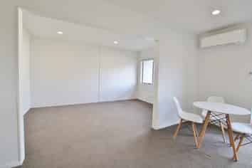A2/15 Lovell Court, Rosedale