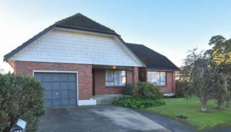 17 Wickliffe Street, Mosgiel