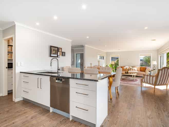 41 John Burke Drive, Aotea