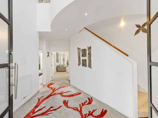 1 Shipherds Close, Epsom