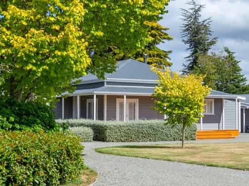 174 Loop Line, Opaki