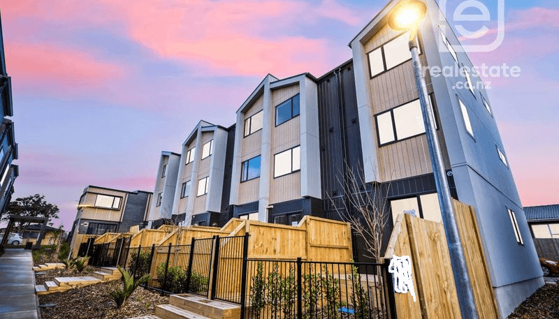 17 Paetai Lane, Te Atatu Peninsula