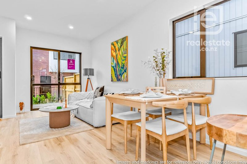 ANOTHER UNDER CONTRACT by Lillian  Chen ! – pohled 3