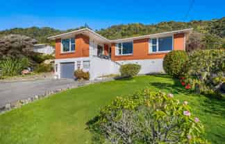 38 South Terrace, Picton