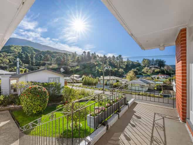 38 South Terrace, Picton