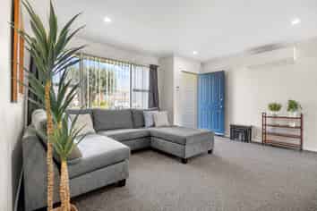 8 Rowlands Avenue, Mount Wellington