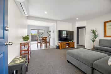 8 Rowlands Avenue, Mount Wellington