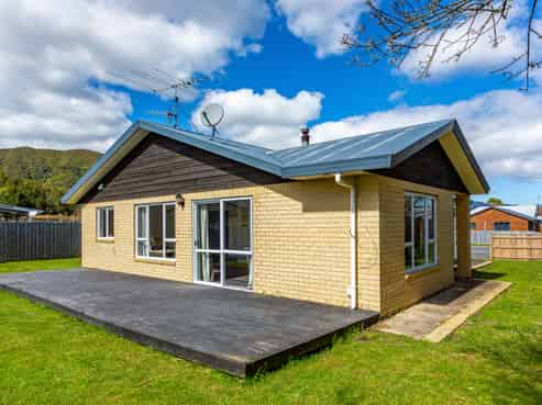 3 Ipswich Grove, Wainuiomata