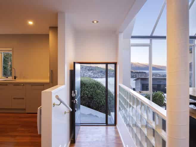 11 Peregrine Place, Queenstown Hill