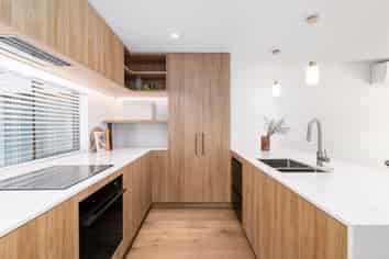 2/979 Colombo Street, Saint Albans