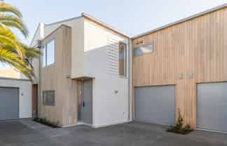 2/979 Colombo Street, Saint Albans