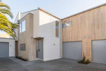 2/979 Colombo Street, Saint Albans