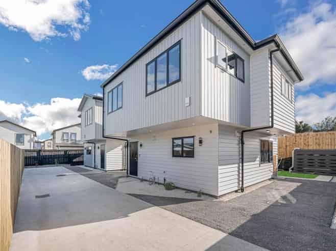 25C Leaver Place, Weymouth