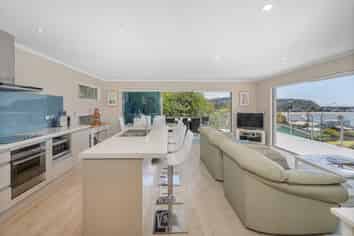 169 Main Road, Tairua