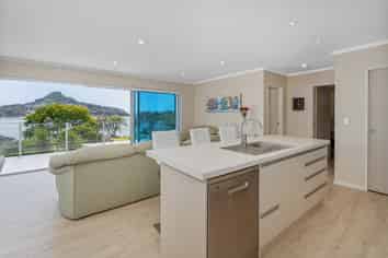 169 Main Road, Tairua