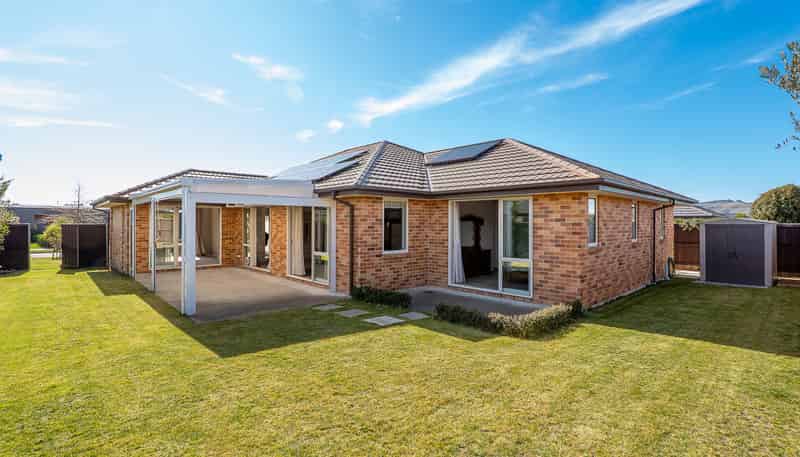 22 Oaks Drive, Lincoln