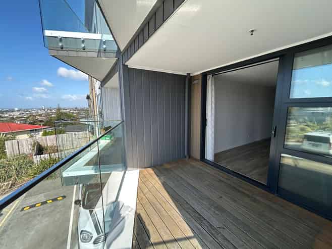 305/553C Glenfield Road , Glenfield