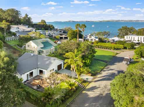 57 Buckleton Road, Tawharanui Peninsula