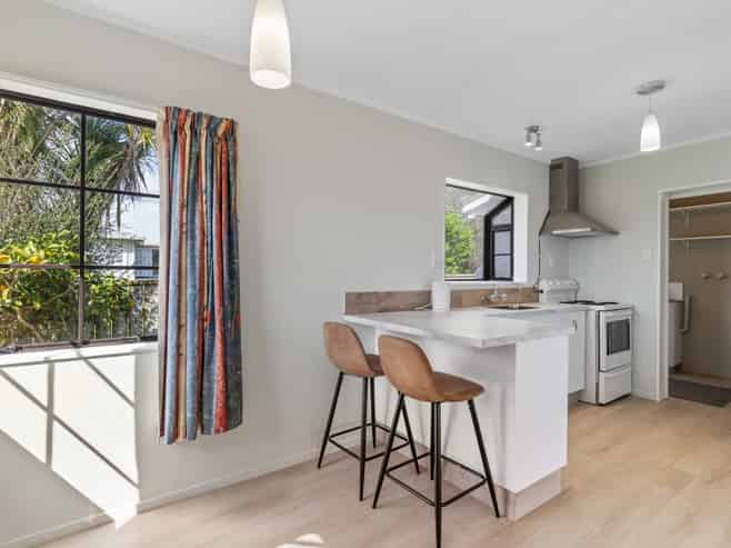 12B Douglas Street, Levin