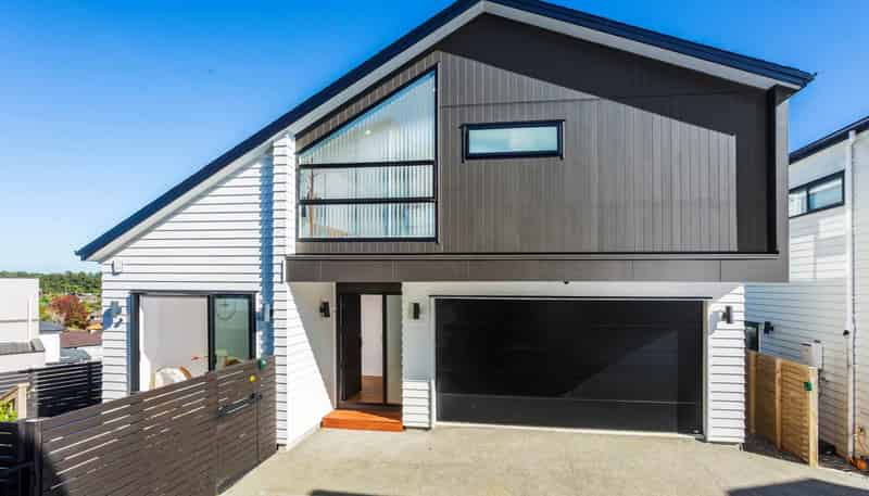 1B Lemon Grove Lane, Greenhithe