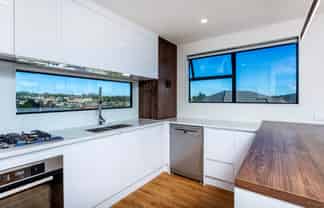 1B Lemon Grove Lane, Greenhithe