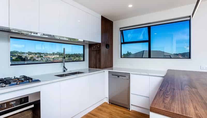 1B Lemon Grove Lane, Greenhithe