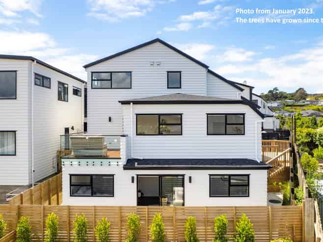 1B Lemon Grove Lane, Greenhithe