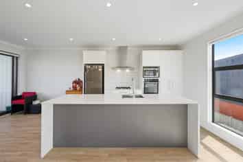 1 Bonnette Road, Flat Bush