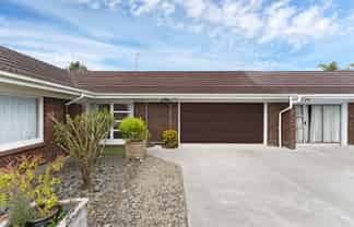 2/56 Great South Road, Papatoetoe