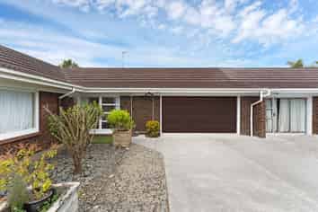 2/56 Great South Road, Papatoetoe