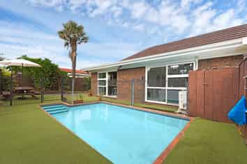2/56 Great South Road, Papatoetoe