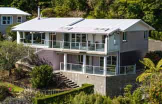 29 Seaview Crescent, Picton