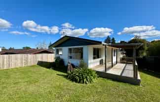 1/4 Clyma Place, Massey
