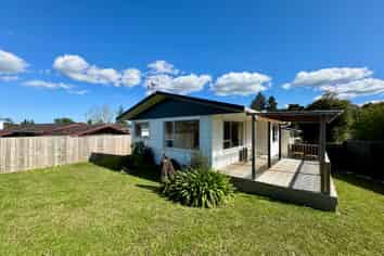 1/4 Clyma Place, Massey