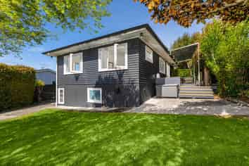 109 Browns Bay Road, Browns Bay