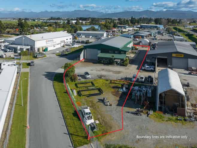 Immediately available modern warehouse, 90% NBS