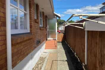 15a Enderley Avenue, Enderley