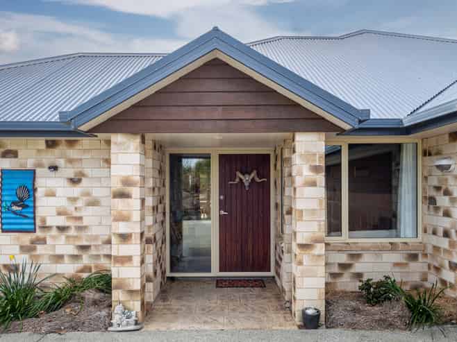 395 Claremont Road, Claremont