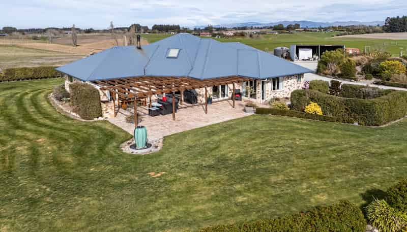 395 Claremont Road, Claremont