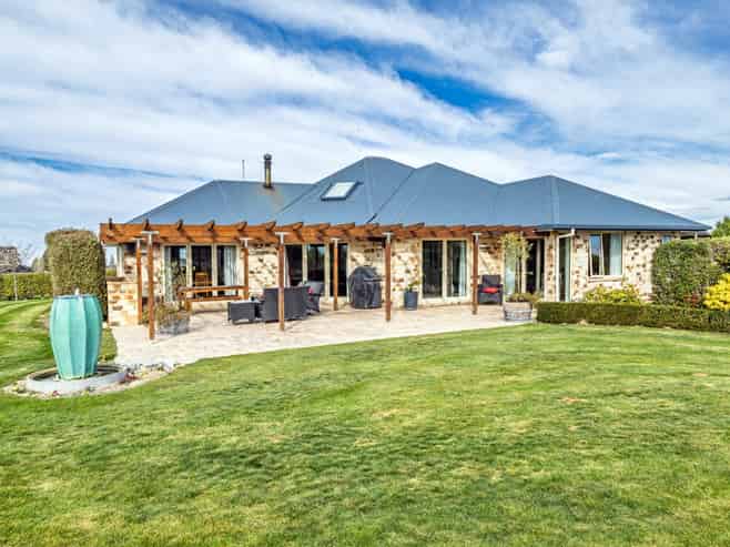 395 Claremont Road, Claremont