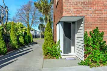 2/89 Poulson Street, Addington