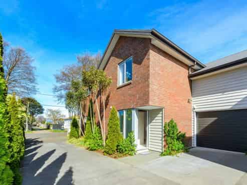 2/89 Poulson Street, Addington