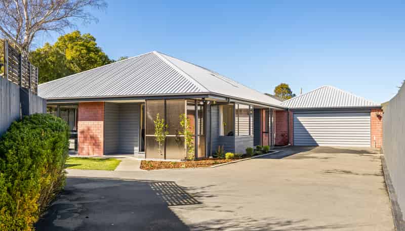 2/252 Grahams Road, Bishopdale