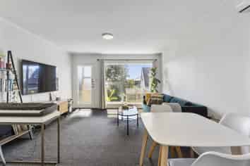 9/14 Seaview Terrace, Mount Albert