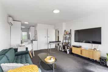 9/14 Seaview Terrace, Mount Albert
