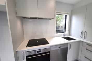 10/47 Awaroa Road, Sunnyvale
