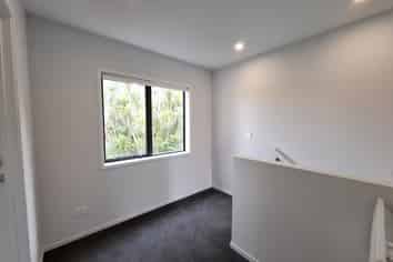 10/47 Awaroa Road, Sunnyvale