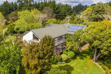 77 Messenger Road, Stillwater